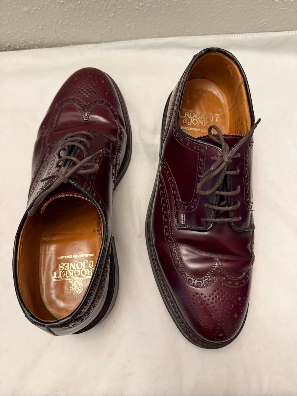 Classic Burgundy Leather Wingtip Oxfords, pre-owned, gently used